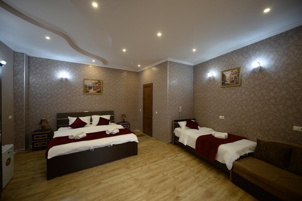 Begi Hotel Тбілісі Номер фото
