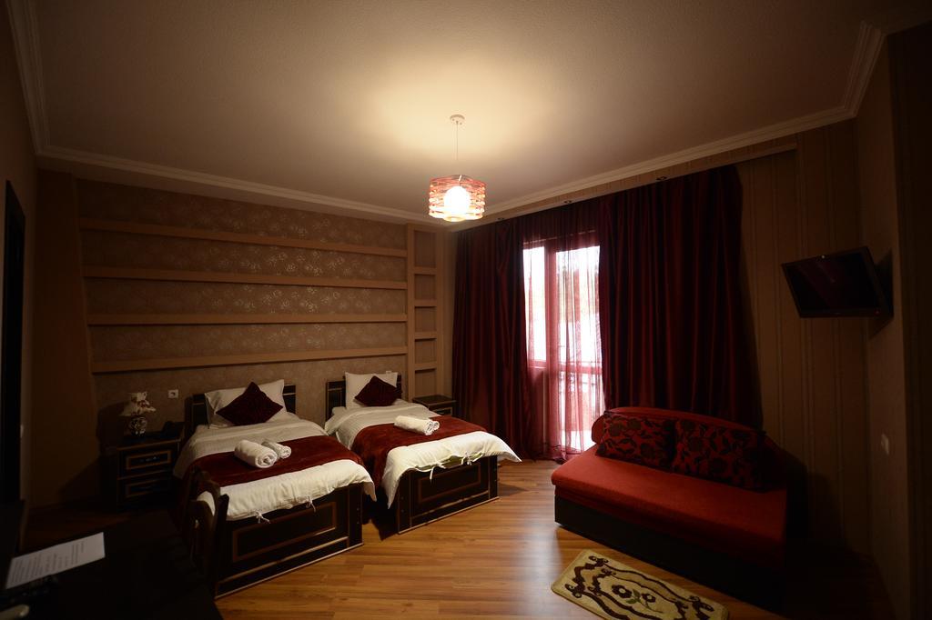 Begi Hotel Тбілісі Екстер'єр фото