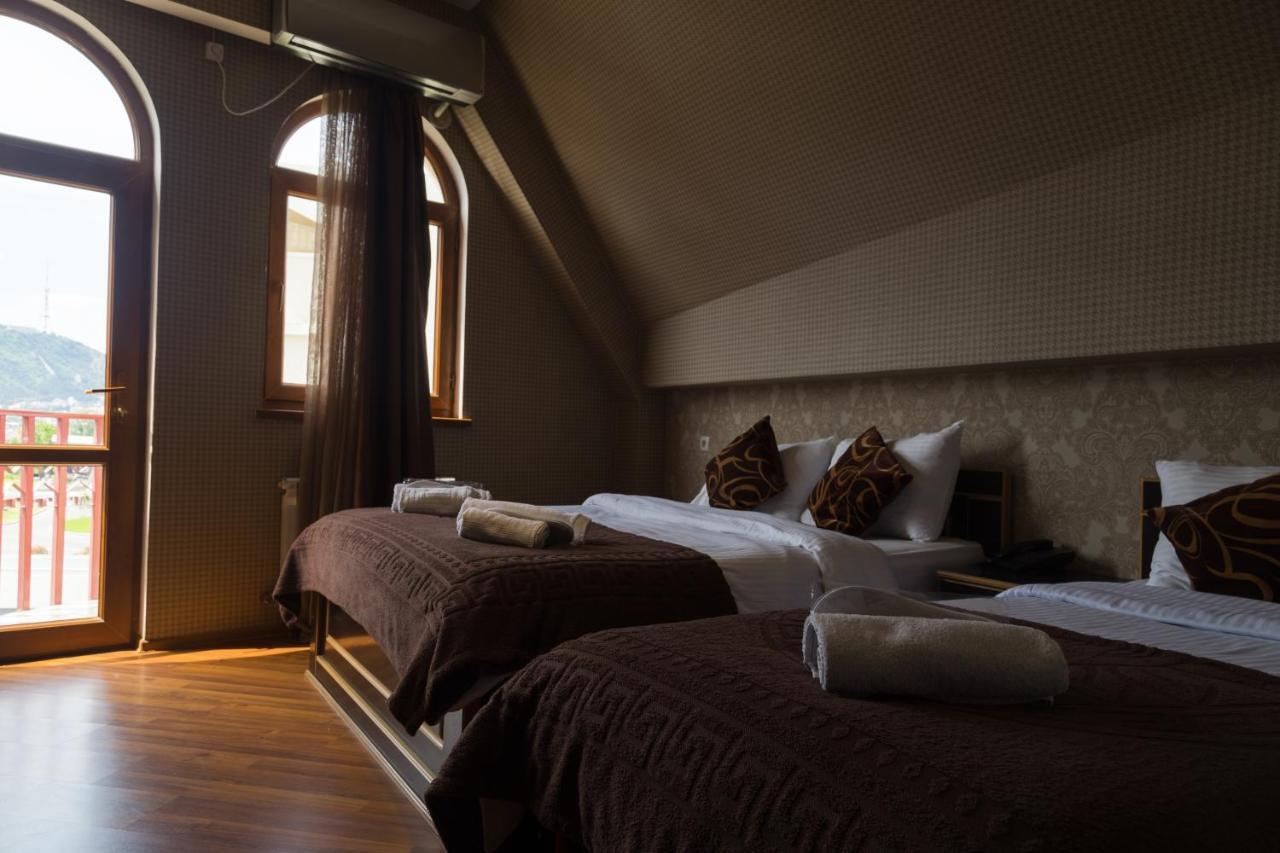 Begi Hotel Тбілісі Екстер'єр фото