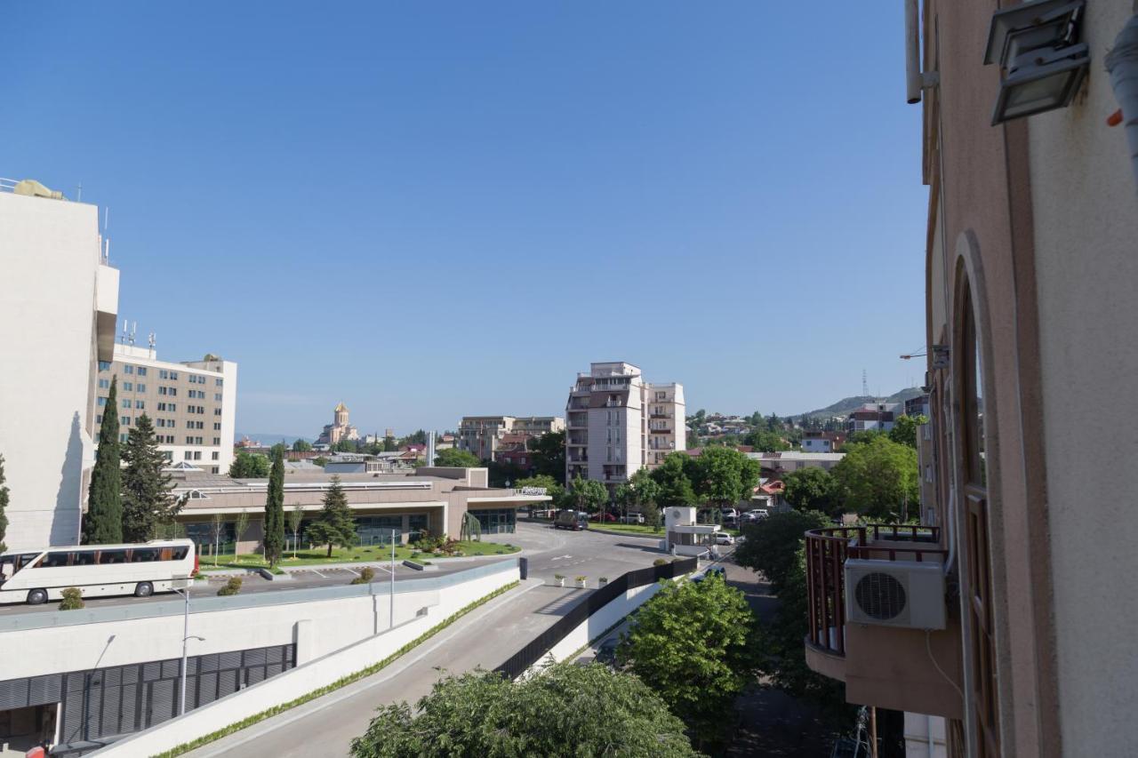 Begi Hotel Тбілісі Екстер'єр фото