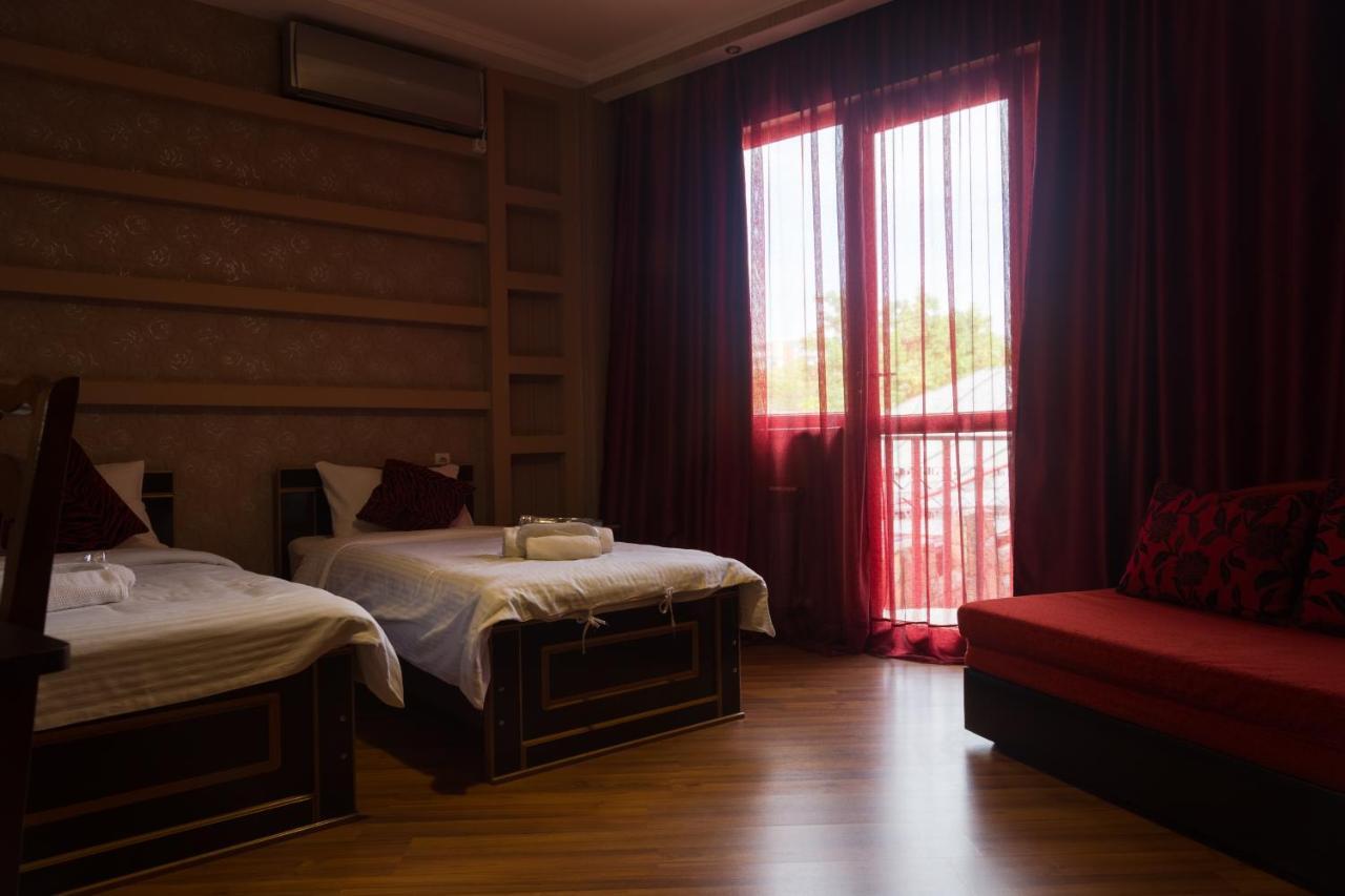 Begi Hotel Тбілісі Екстер'єр фото